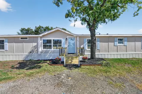 449 Big Salty Dr, Springtown, TX 76082
