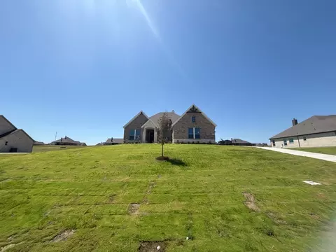 711 Water Side Dr, Van Alstyne, TX 75495