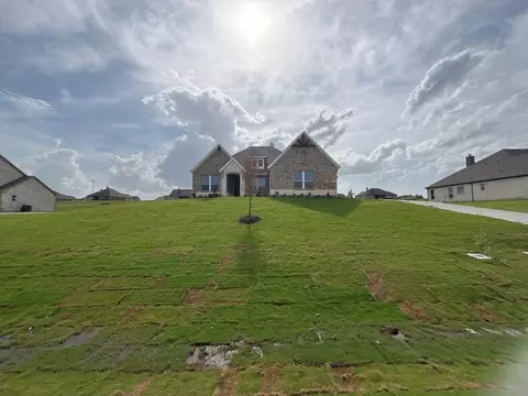 711 Water Side Dr, Van Alstyne, TX 75495