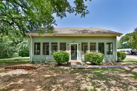 16 Park Tree Ln, Gordonville, TX 76245