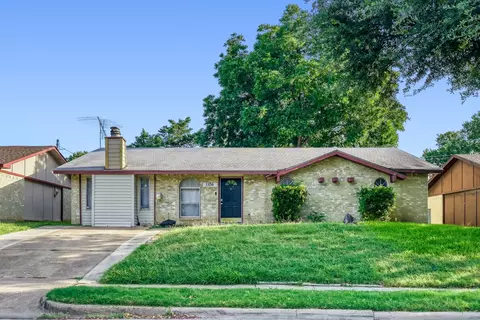 1106 Cielo Vista Dr, Grand Prairie, TX 75052