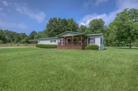 4686 Rich Akes Rd, Mooringsport, LA 71060
