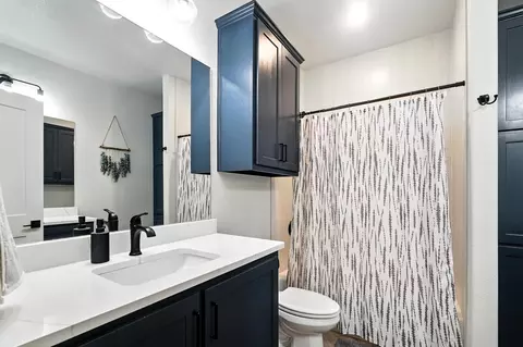 Bath - 3318 Ace, Abilene, TX 79606 photo 4 of 4