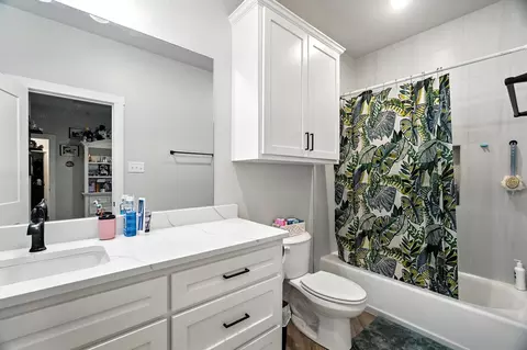 Bath - 3318 Ace, Abilene, TX 79606 photo 3 of 4