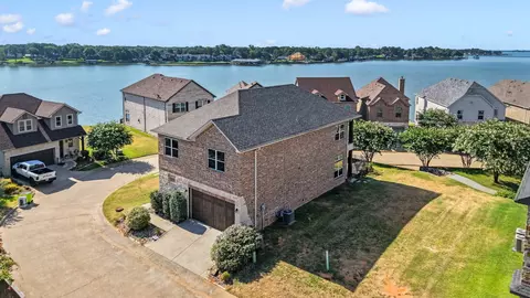 172 Marina Dr, Mabank, TX 75156