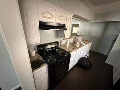 608 Donlee Rd, Lancaster, TX 75134 photo 4