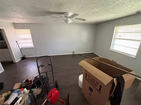 608 Donlee Rd, Lancaster, TX 75134 photo 7