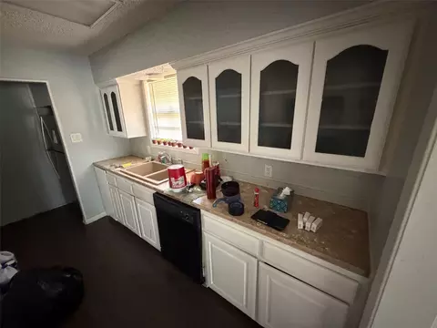 608 Donlee Rd, Lancaster, TX 75134 photo 5
