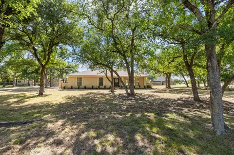 800 Kings Gate Rd, Willow Park, TX 76087