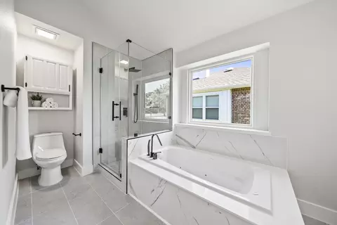 Bath - 4822 Mize Ct, Rowlett, TX 75088 photo 1 of 3