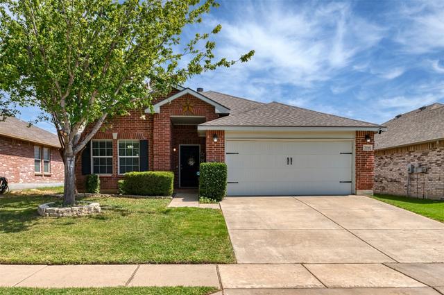 7016 Derbyshire Dr, Fort Worth, TX 76137