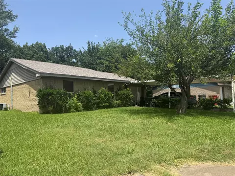 309 Dogwood Ln, Wilmer, TX 75172