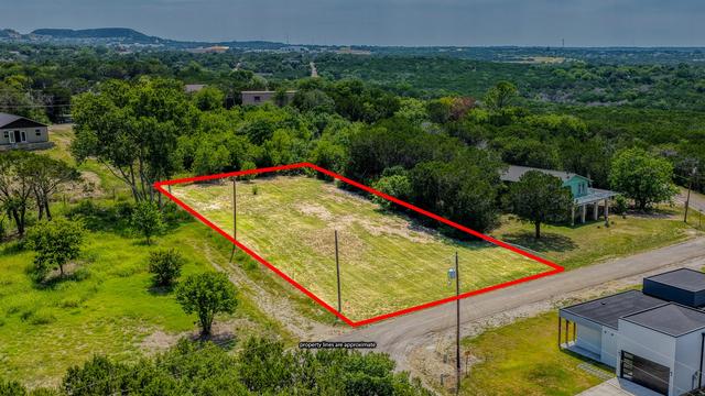 3504 Sleepy Water Rd, Granbury, TX 76048
