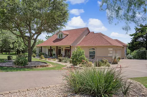 1529 Cypress Bend Dr, Cedar Hill, TX 75104