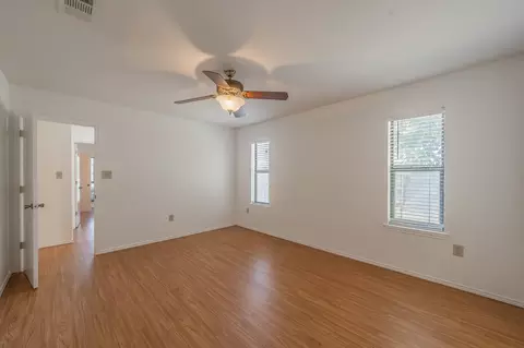 700 Mann Ct, Cleburne, TX 76033 photo 6