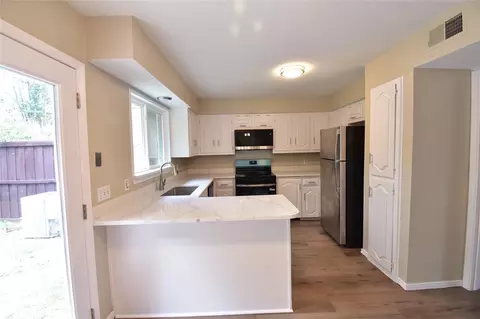 14335 Haymeadow Cir, Dallas, TX 75254
