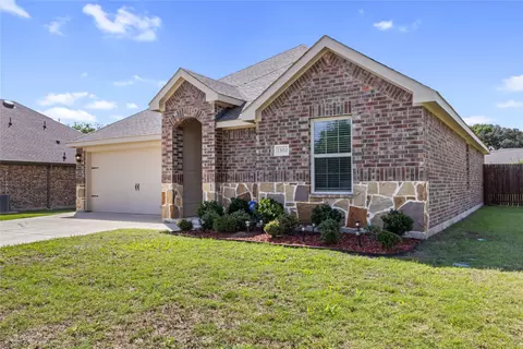 1804 Pecan Valley Dr, Kaufman, TX 75142