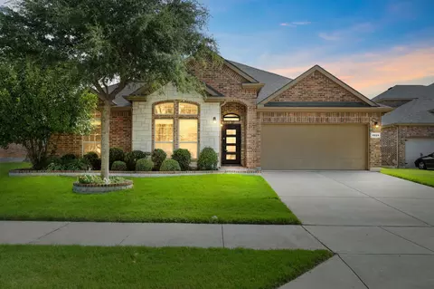 8928 Jewel Flower Dr, Fort Worth, TX 76131
