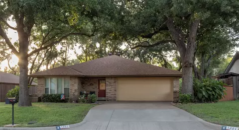 1321 Brookfield Ln, Mansfield, TX 76063