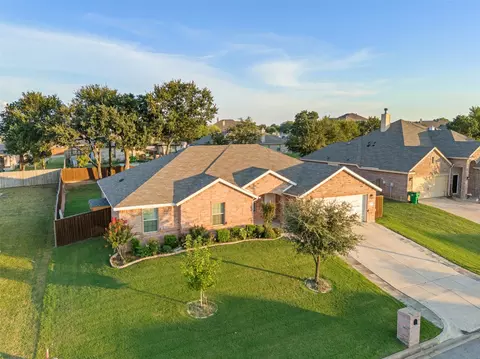 3733 Cecelia Ln, Forest Hill, TX 76140