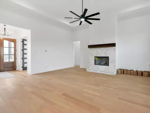 Living - 3209 Willow Rd, Celeste, TX 75423 photo 1 of 4