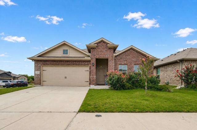 5201 Blue Night Dr, Fort Worth, TX 76179