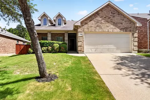 7214 Summit Parc Dr, Dallas, TX 75249