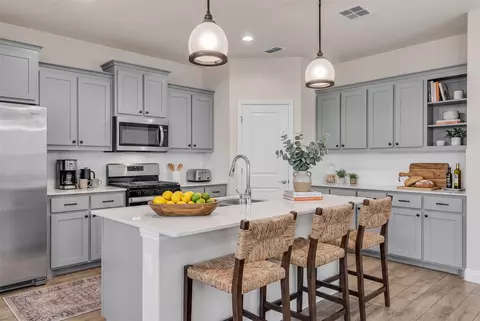 1016 Kirkham Way, Justin, TX 76247