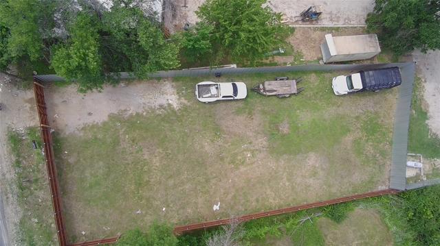 5820 Parker Henderson Rd, Fort Worth, TX 76119