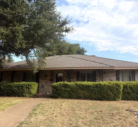 702 Granada Dr, Duncanville, TX 75116