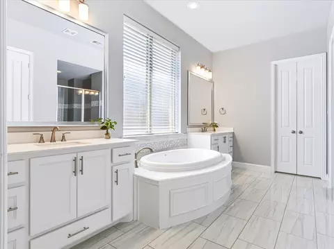 Bath - 3780 Newburn St, Prosper, TX 75078 photo 1 of 6