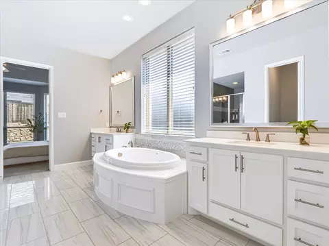 Bath - 3780 Newburn St, Prosper, TX 75078 photo 2 of 6