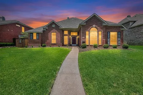 5705 Abingdon Dr, Richardson, TX 75082