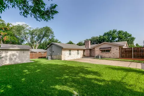 701 Brentwood Ln, Richardson, TX 75080