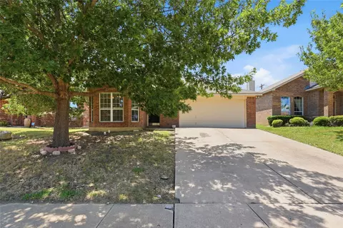 13021 Evergreen Dr, Fort Worth, TX 76244