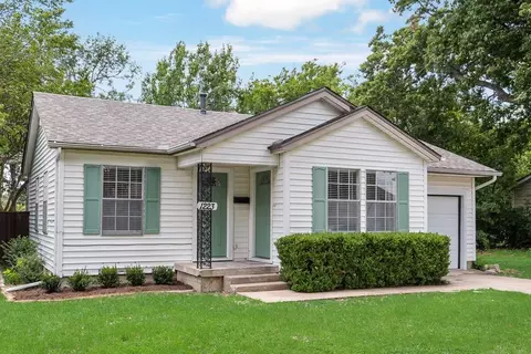 1223 Casa Vale Dr, Dallas, TX 75218