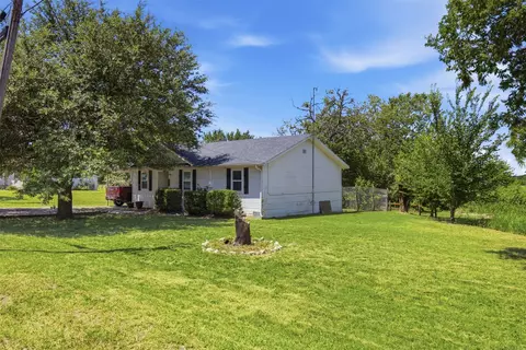 313 N Church St, Blue Ridge, TX 75424