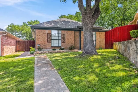 1803 Sherwood Pl, Carrollton, TX 75006