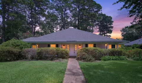 10005 Thornwood Dr, Shreveport, LA 71106