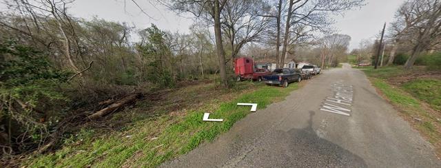 809 W Hamlett St, Palestine, TX 75803