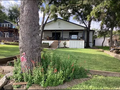 120 Lake Dr, Brownwood, TX 76801