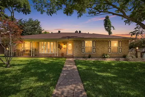 1425 Vicki Ln, Cedar Hill, TX 75104