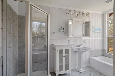Bath - 4120 E Interstate 30, Campbell, TX 75422 photo 1 of 5