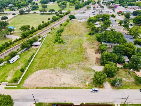 4200 Townsend Dr, Fort Worth, TX 76115