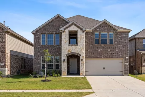 9812 Fall Brook Dr, Aubrey, TX 76227