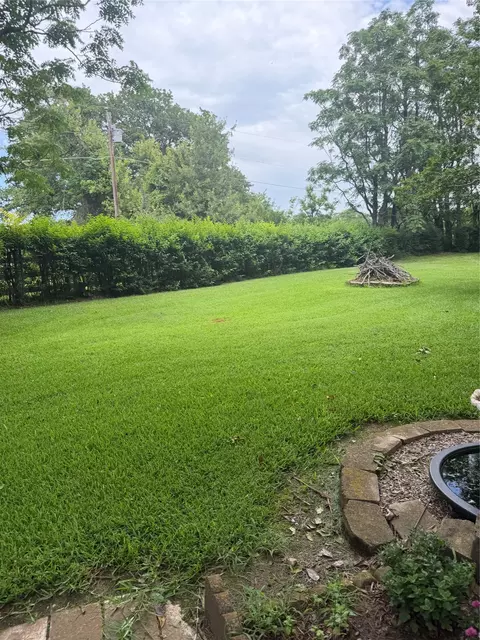 83 Bass Rd, Pottsboro, TX 75076