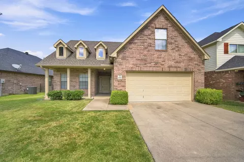 3009 Shoreline Dr, Burleson, TX 76028