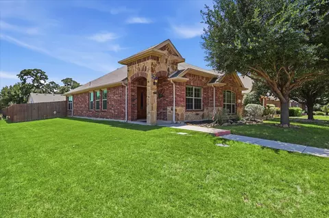 9024 Stewart St, Cross Roads, TX 76227