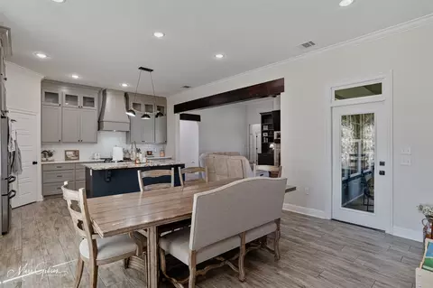 Dining - 517 Hazel Park, Gloster, LA 71030 photo 2 of 2