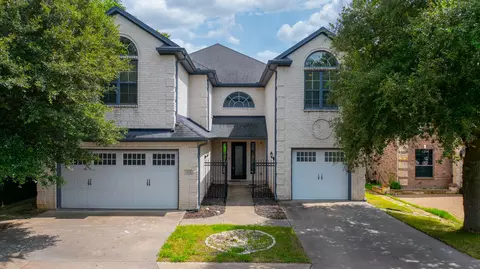 902 Saint George Pl, Desoto, TX 75115